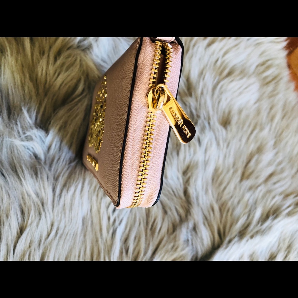 NWT Michael Kors heart ❤️ LG MF Wallet Wristlet - Picture 3 of 5